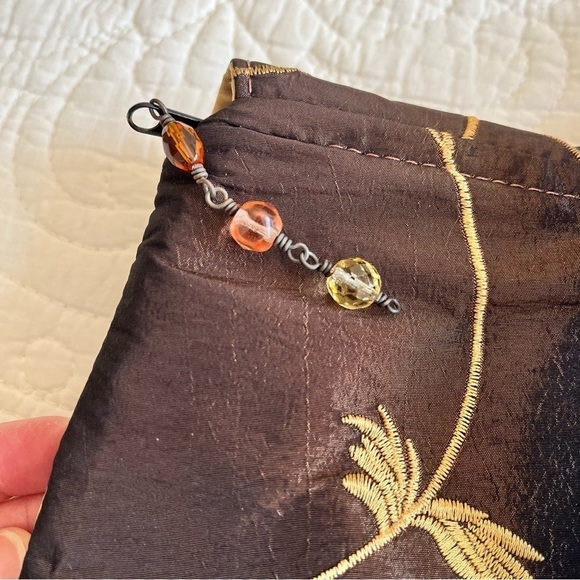 DAS Silky Flap Backpack Embroidered Women's Teen - Picture 12 of 13